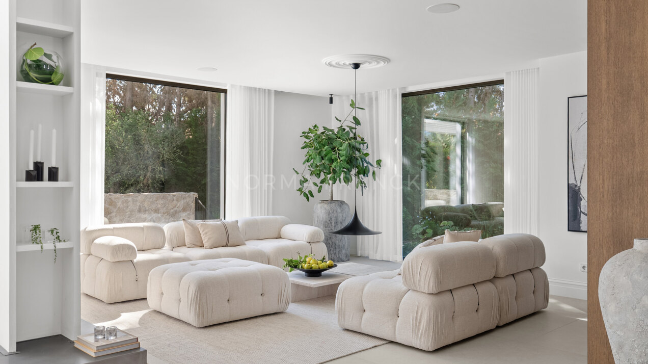 Villa Siena - Architectural masterpiece situated directly on the prestigious Las Brisas golf course