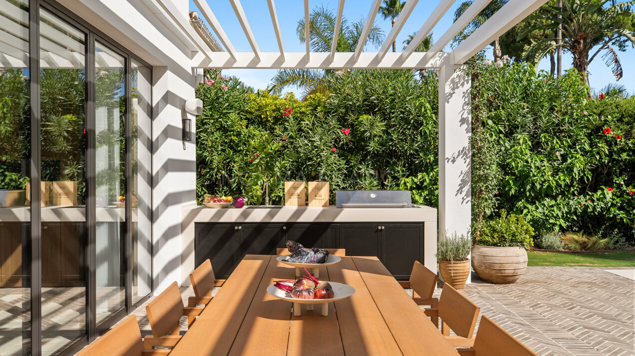 Villa Siena - Architectural masterpiece situated directly on the prestigious Las Brisas golf course