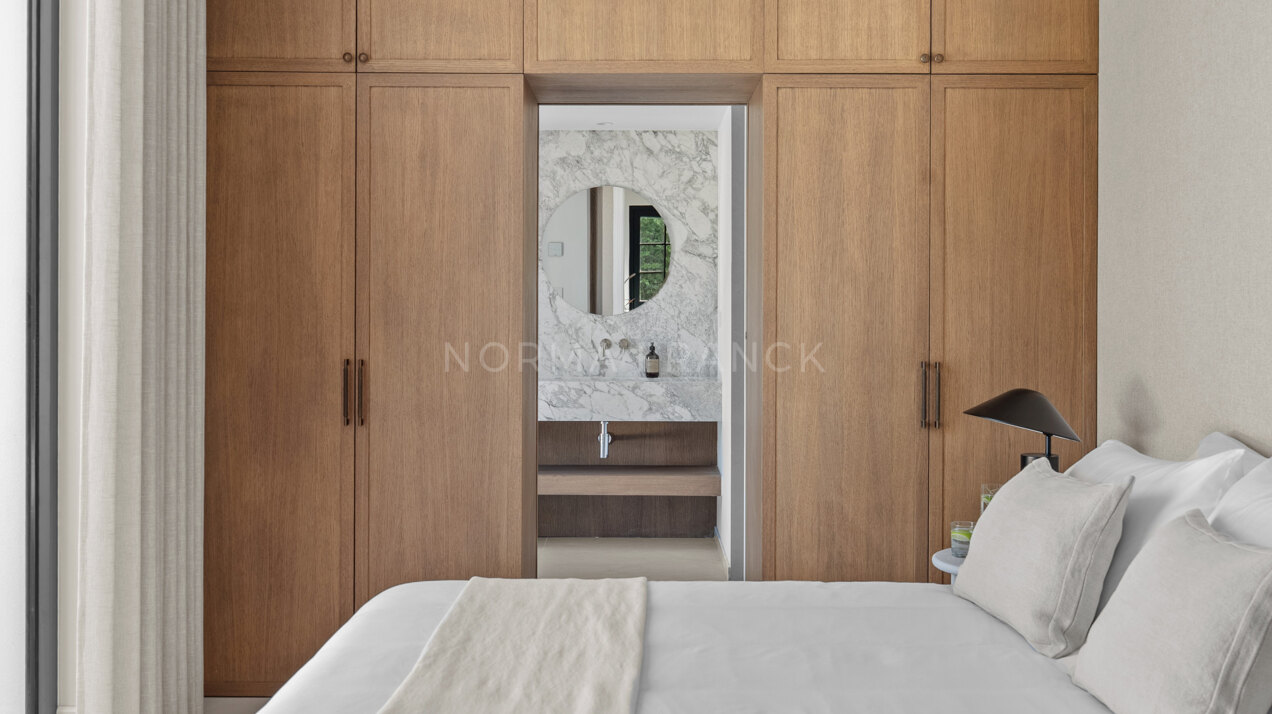 Villa Siena - Architectural masterpiece situated directly on the prestigious Las Brisas golf course