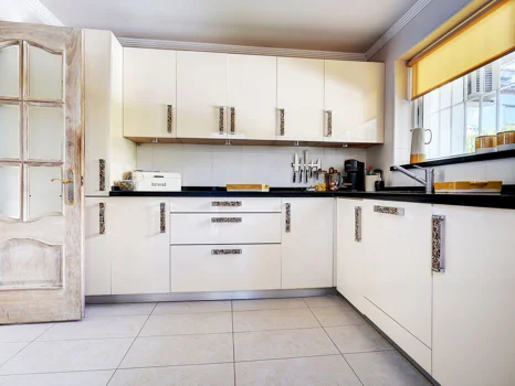 Villa for sale in Calahonda, Mijas Costa