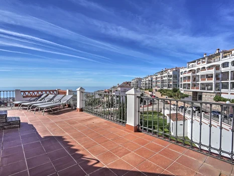 Penthouse for sale in Calahonda, Mijas Costa