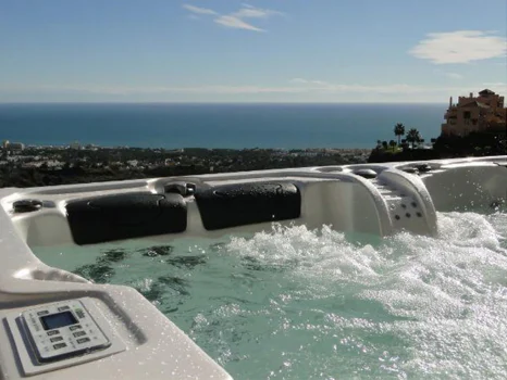 Penthouse for sale in Calahonda, Mijas Costa