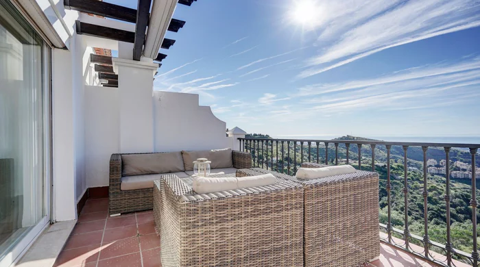Penthouse for sale in Calahonda, Mijas Costa