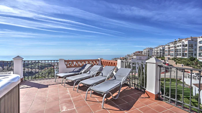 Penthouse for sale in Calahonda, Mijas Costa