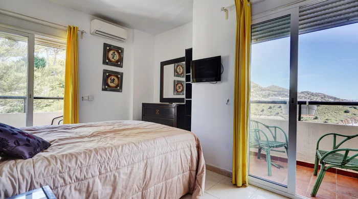 Villa for sale in Torreblanca, Fuengirola
