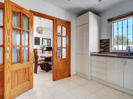 Villa for sale in Torreblanca, Fuengirola