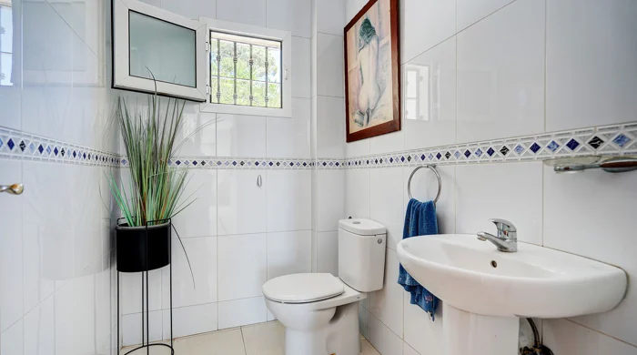 Villa for sale in Torreblanca, Fuengirola