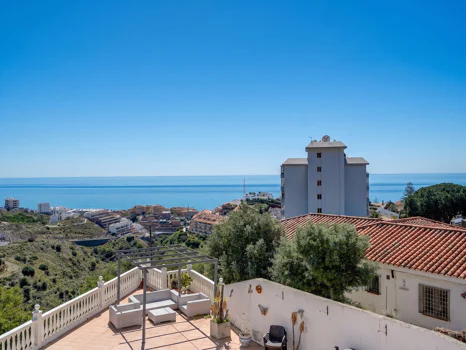Villa for sale in Torreblanca, Fuengirola