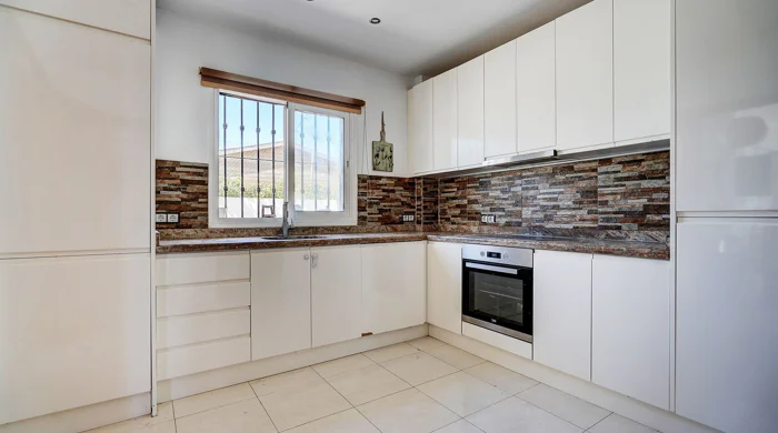Villa for sale in Torreblanca, Fuengirola