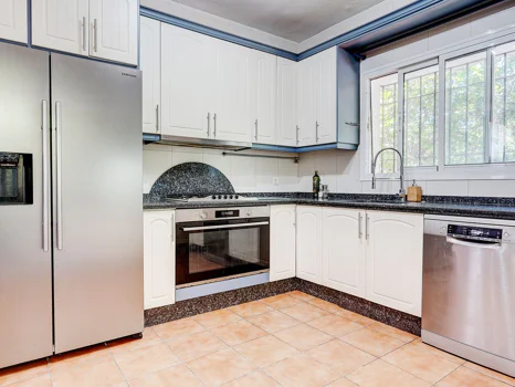 Villa for sale in Sierrezuela, Mijas Costa