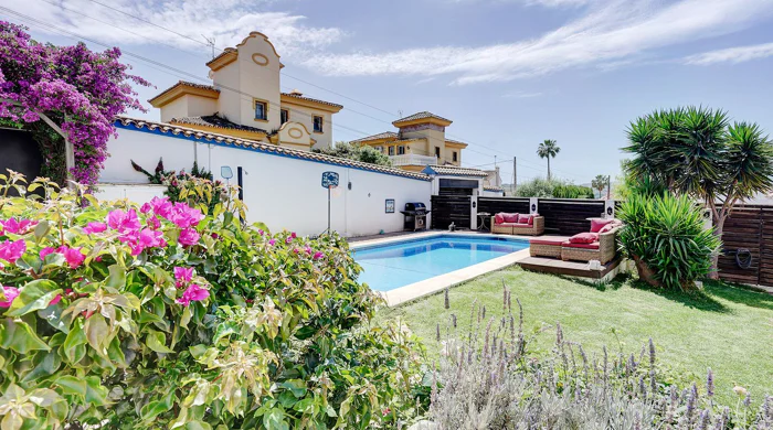 Villa for sale in Sierrezuela, Mijas Costa