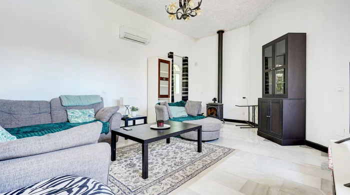 Villa for sale in Sierrezuela, Mijas Costa
