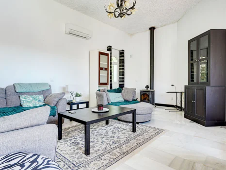 Villa for sale in Sierrezuela, Mijas Costa