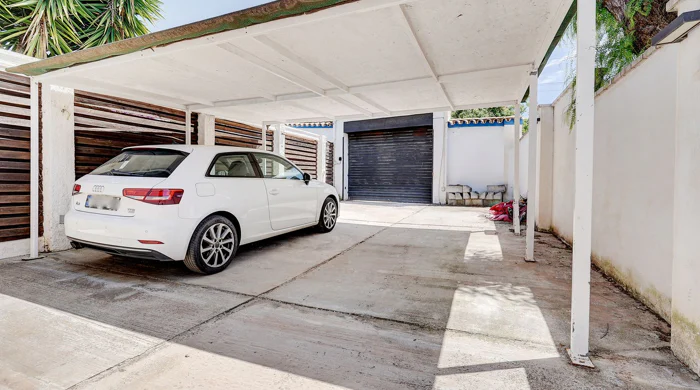 Villa for sale in Sierrezuela, Mijas Costa