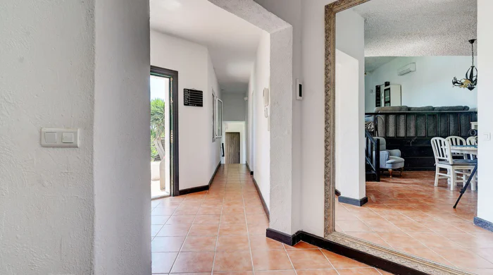 Villa for sale in Sierrezuela, Mijas Costa