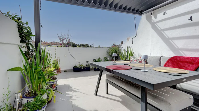 Town House for sale in Las Chapas, Marbella East