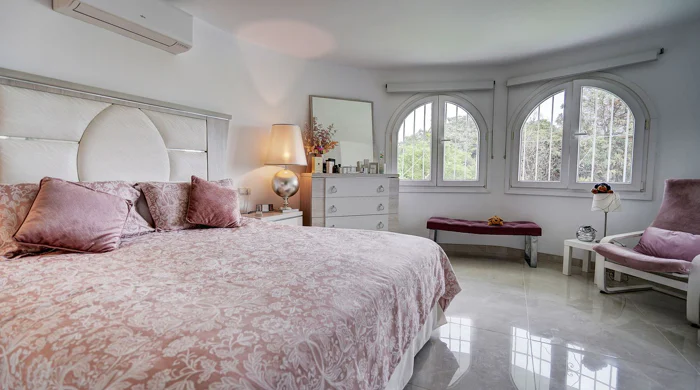 Villa for sale in Mijas