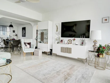 Villa for sale in Mijas