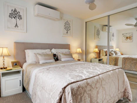 Villa for sale in Mijas
