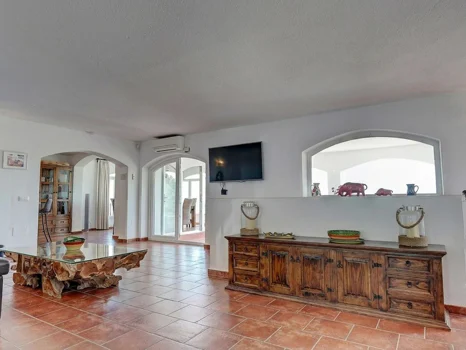 Villa for sale in Mijas