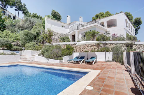 Villa for sale in Mijas