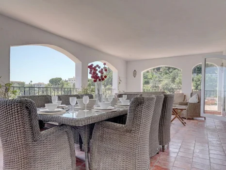 Villa for sale in Mijas