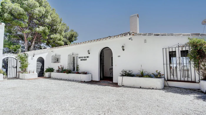 Villa for sale in Mijas