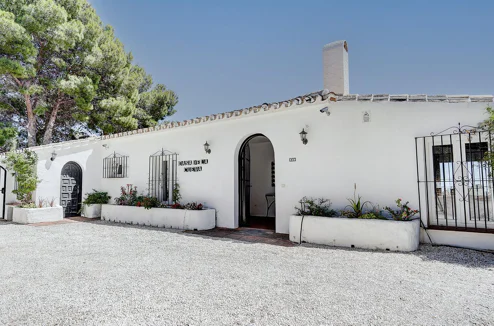 Villa for sale in Mijas