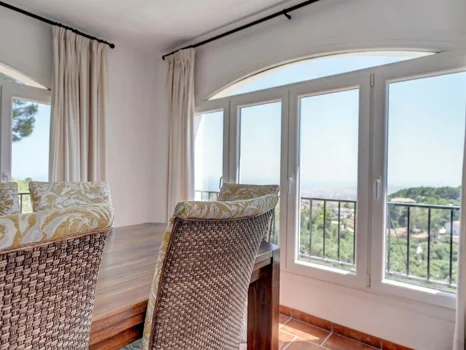 Villa for sale in Mijas