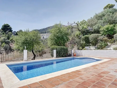 Villa for sale in Mijas