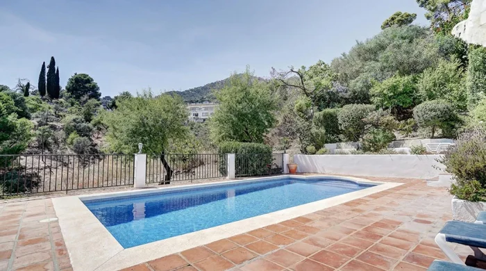 Villa for sale in Mijas