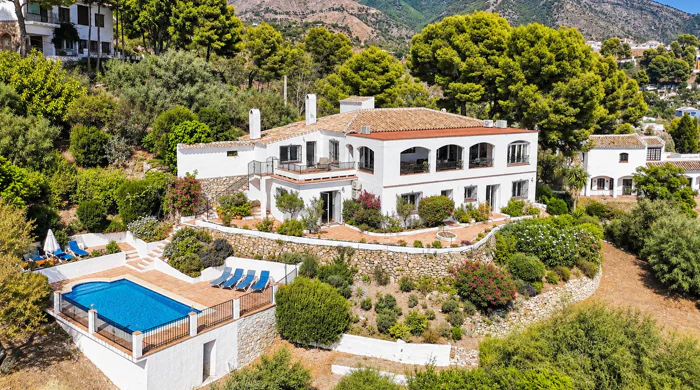 Villa for sale in Mijas