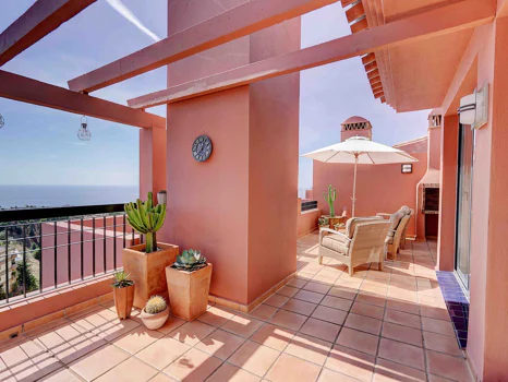 Penthouse for sale in Calahonda, Mijas Costa