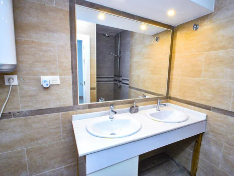 Town House for sale in Cabopino, Marbella East