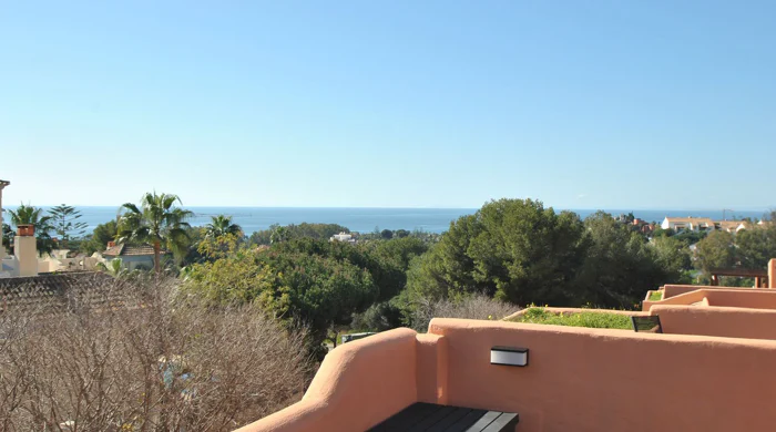 Town House for sale in Cabopino, Marbella East