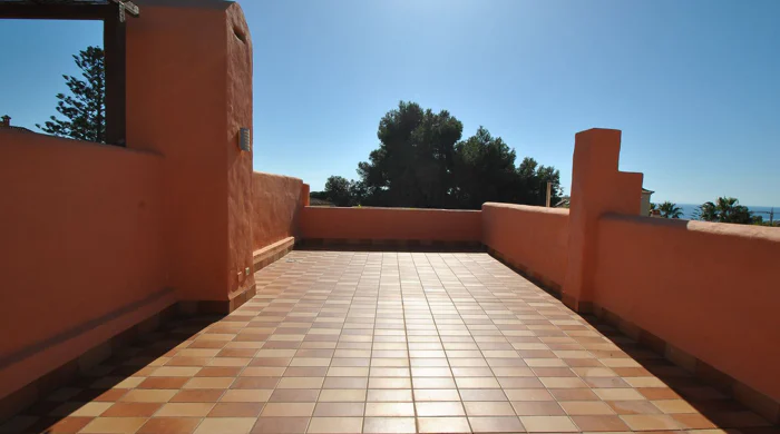 Town House for sale in Cabopino, Marbella East