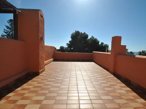 Town House for sale in Cabopino, Marbella East
