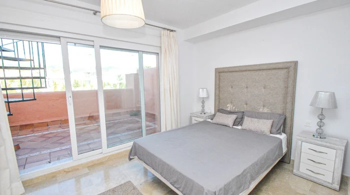 Town House for sale in Cabopino, Marbella East