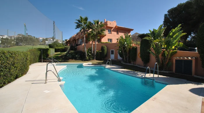 Town House for sale in Cabopino, Marbella East