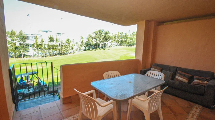 Town House for sale in Cabopino, Marbella East