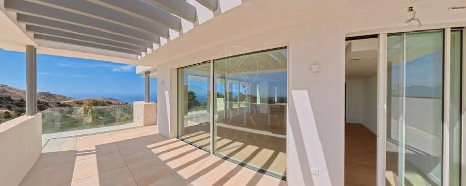 Development in La Mairena, Marbella East