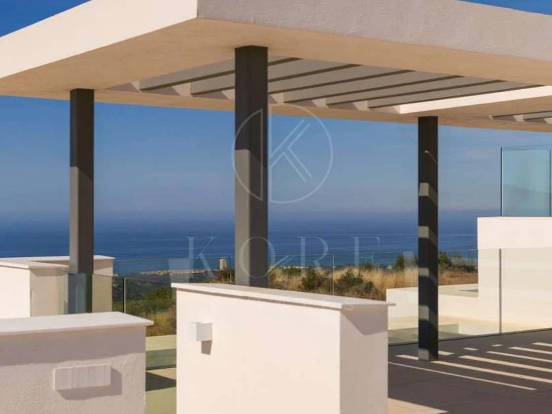 Development in La Mairena, Marbella Est