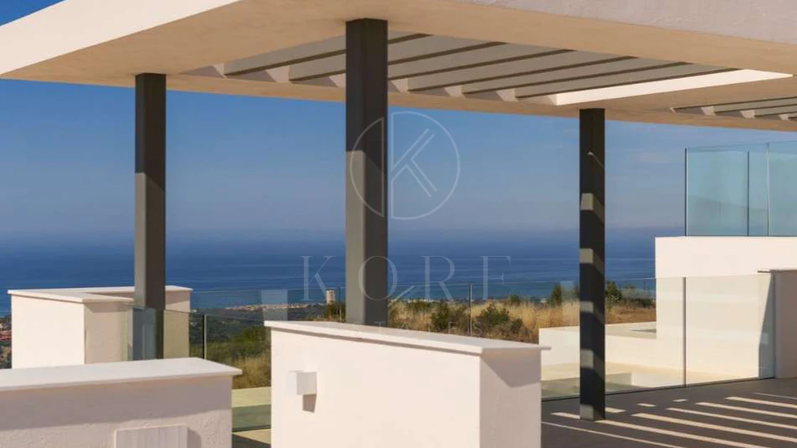 Development in La Mairena, Marbella East