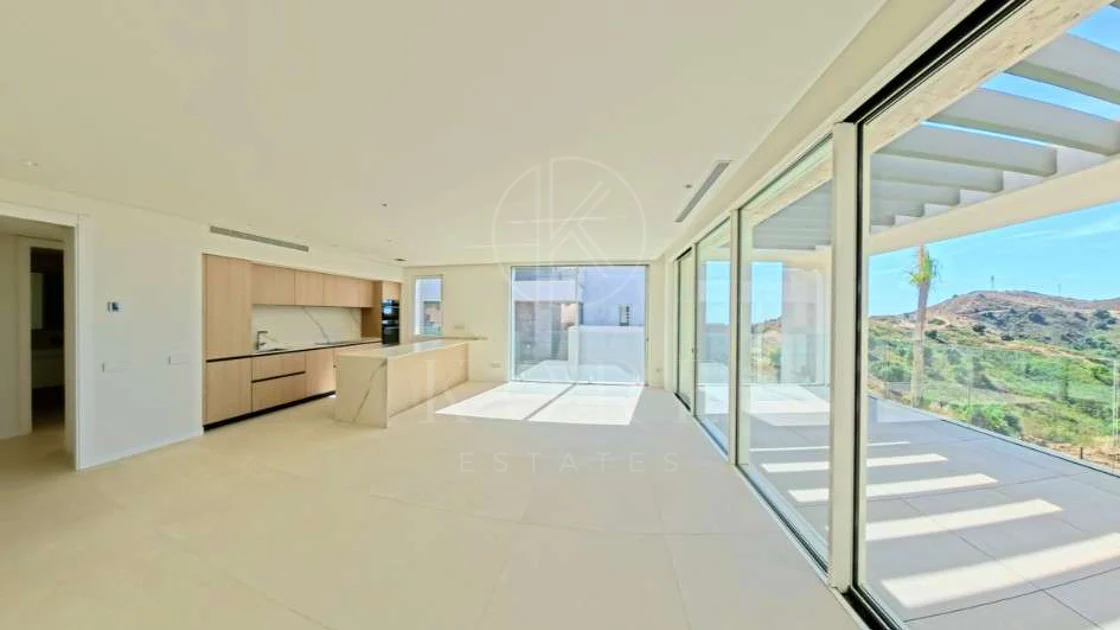 Development in La Mairena, Marbella East