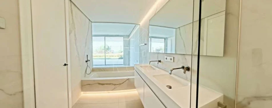 Development in La Mairena, Marbella East