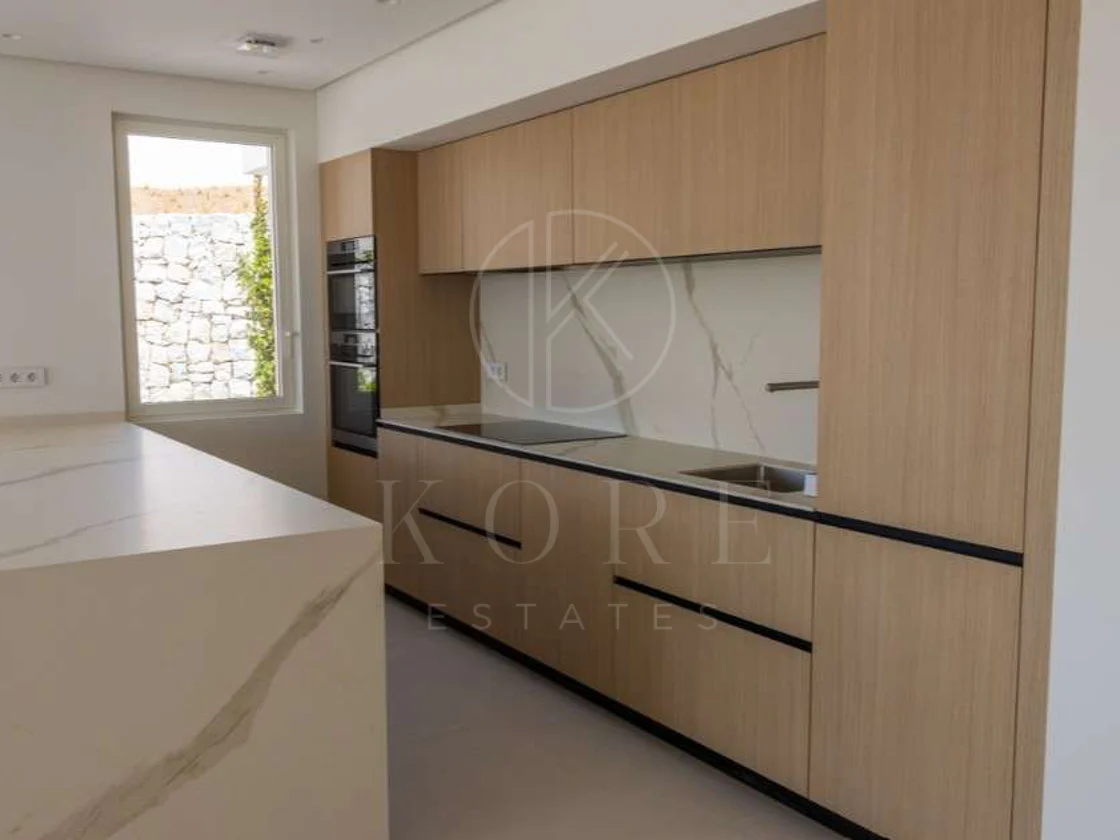 Development in La Mairena, Marbella Est