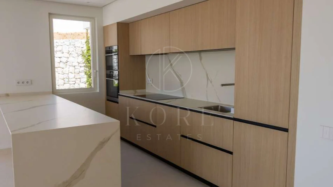 Development in La Mairena, Marbella East