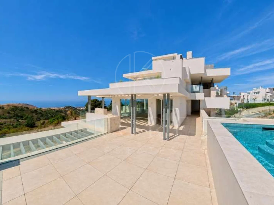 Development in La Mairena, Marbella Est