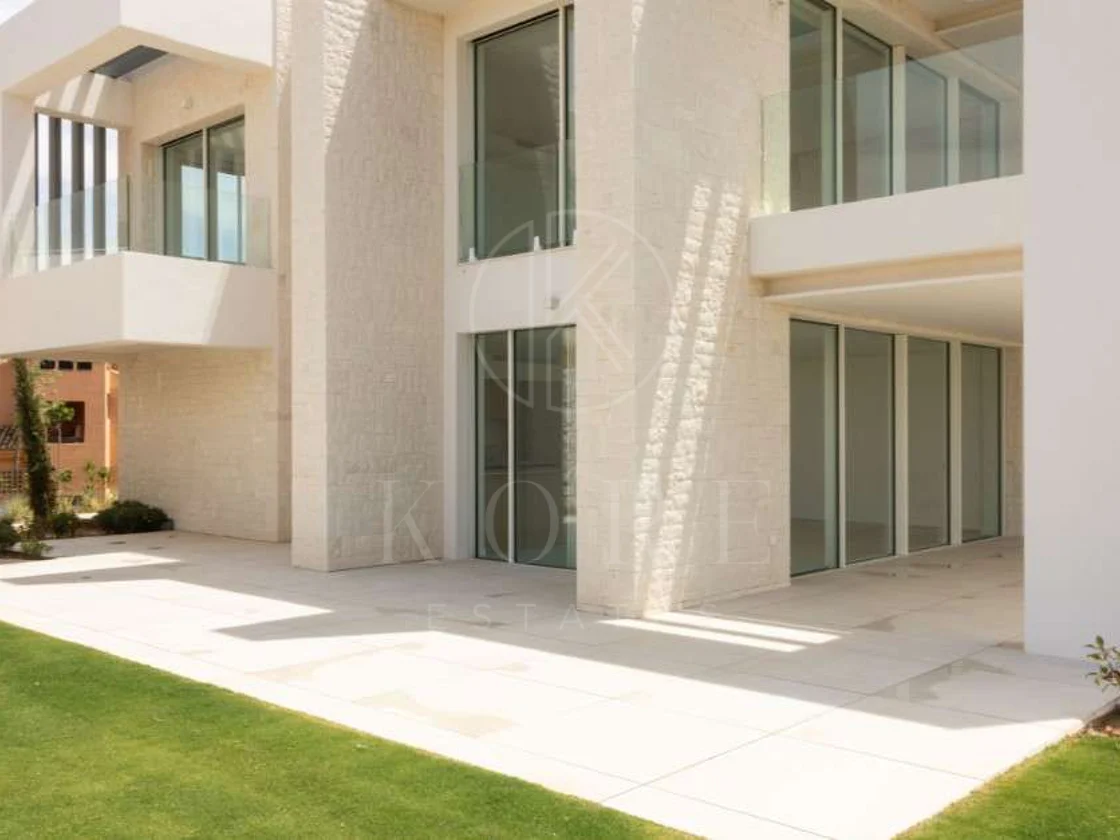 Development in La Mairena, Marbella Est