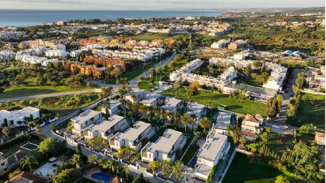 Development in New Golden Mile, Estepona East